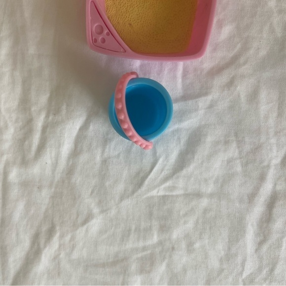Littlest Pet Shop Sandbox With Sand bucket - Picture 4 of 11